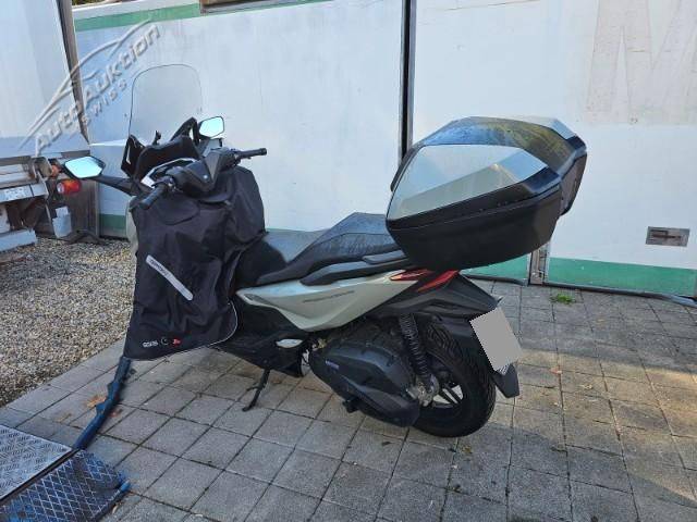 Honda NSS 125 Forza ABS .