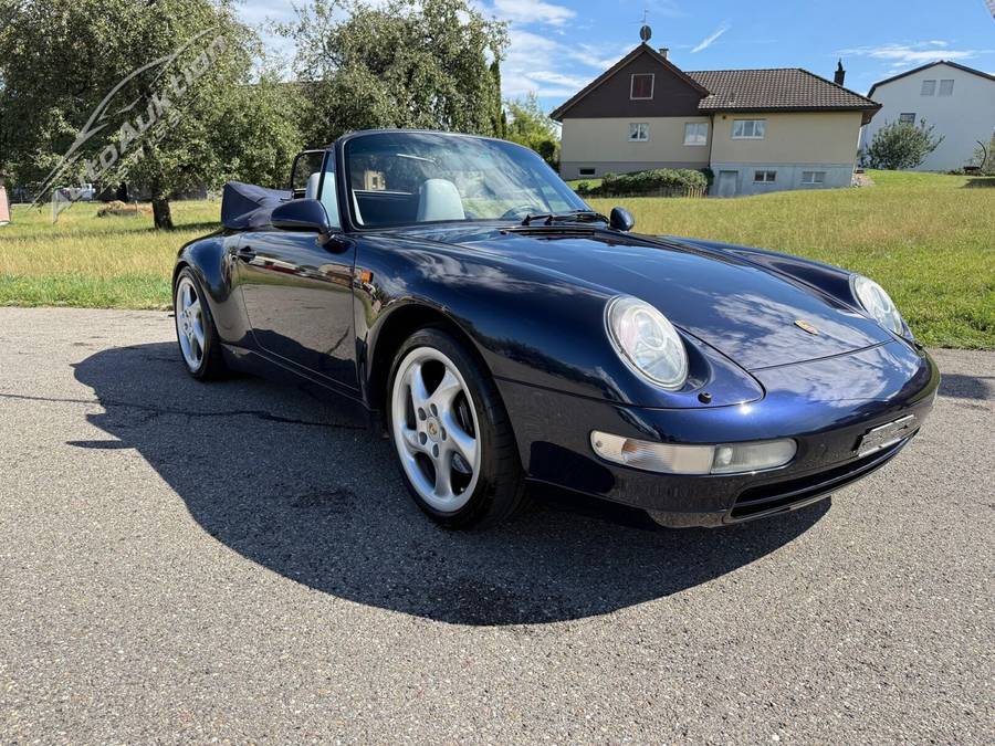 PORSCHE 911 Carrera