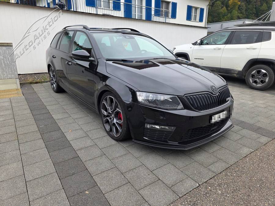 SKODA Octavia Combi RS