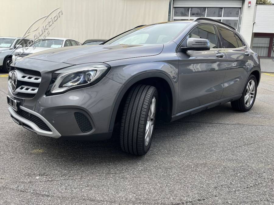 Mercedes Benz GLA 180