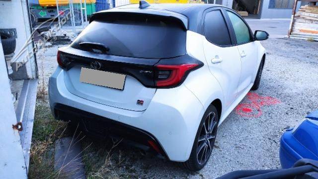 Toyota Yaris 1.5 VVT-i HSD GR Sport