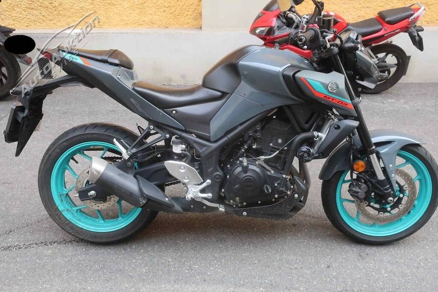 YAMAHA MT-03
