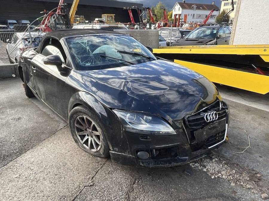 AUDI TT
