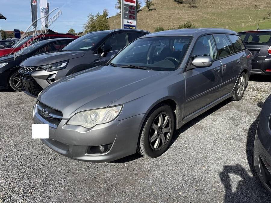 Subaru Legacy 2.0R AWD
