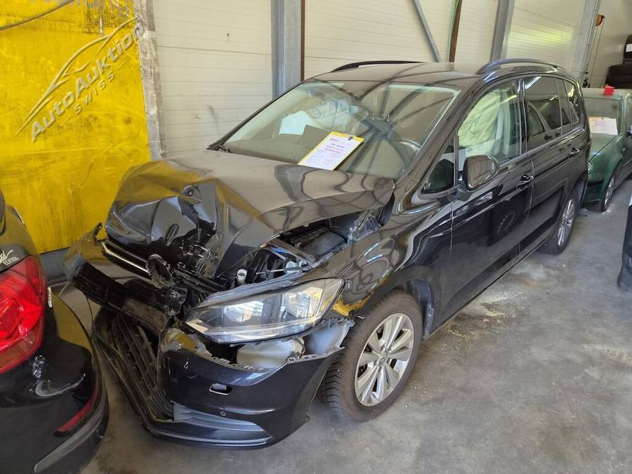 VW Touran 1.6 TDI SCR Trendline DSG