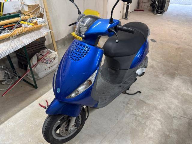 Piaggio Zip 50 4-T. (45km/h)