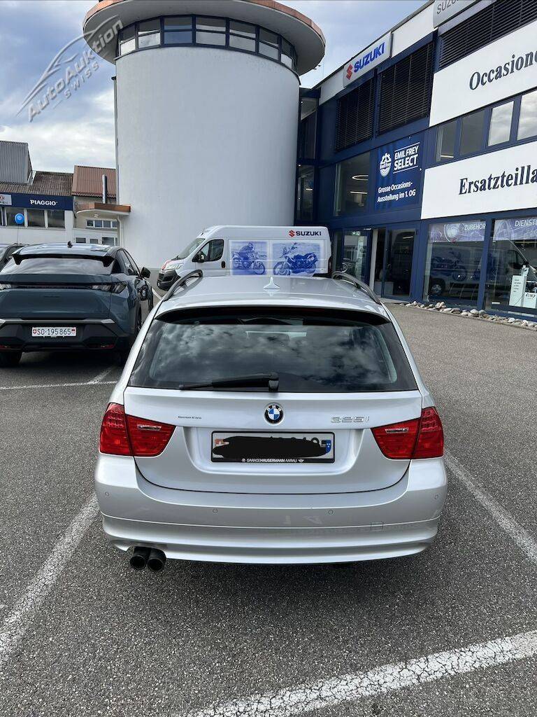 BMW 325i Touring