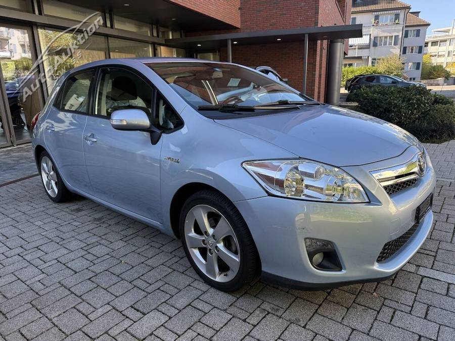 Toyota Auris 1.8 HSD Linea Sol