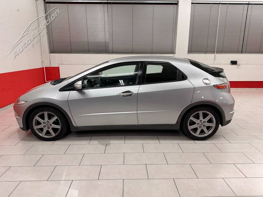 HONDA Civic 1.8i 5DR