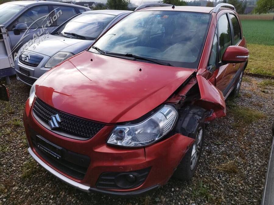 Suzuki SX4 GL Top MT Sergio Cellano