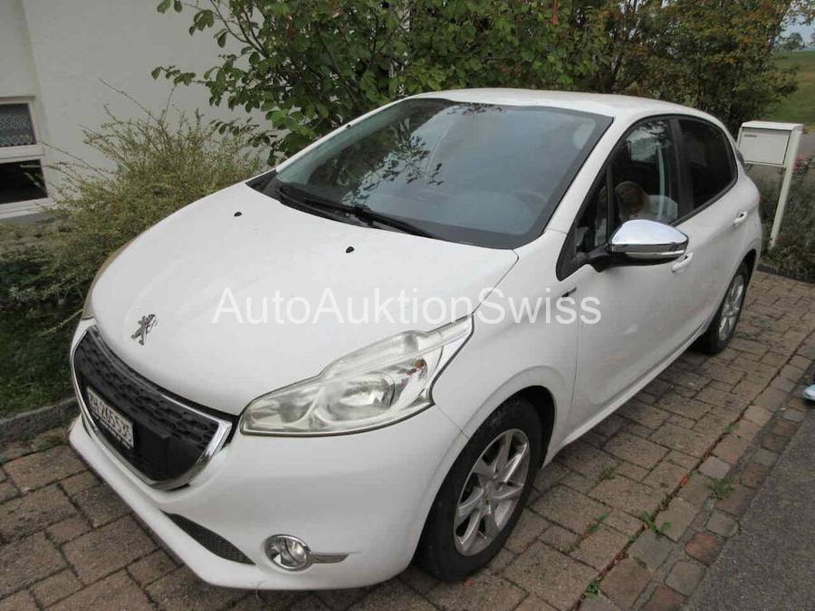 PEUGEOT 208 1.2 VTI STYLE
