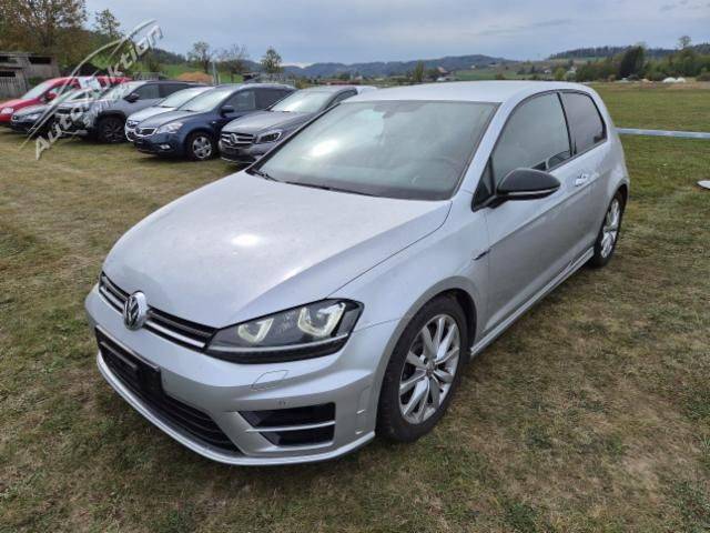 VW Golf VII 2.0 TSI R 4motion