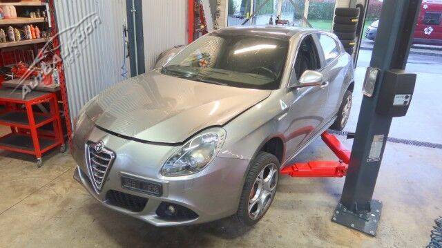 Alfa Romeo Giulietta 1750 TBi Quadrifoglio Verde