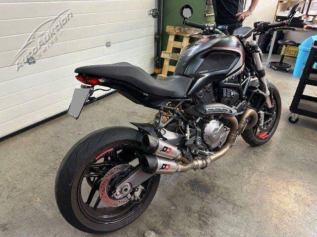 Ducati 821 Monster Stealth ABS