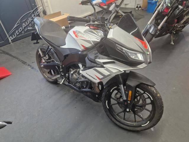Aprilia Tuono 125 ABS 125