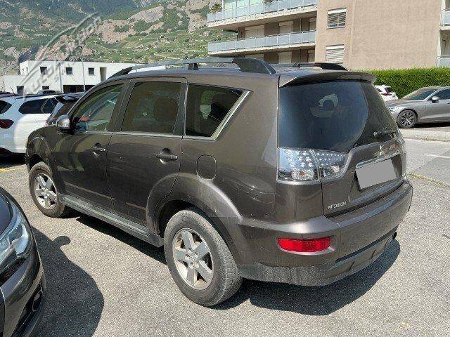 Mitsubishi Outlander 2.2 DID Intense TC-SST