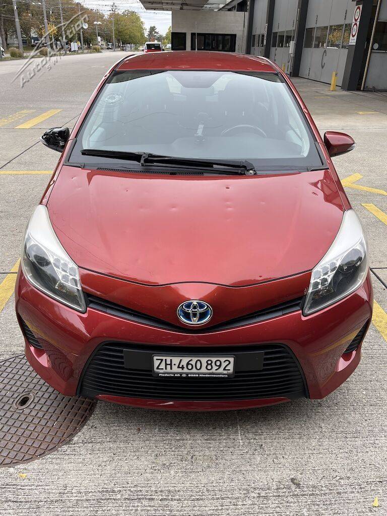 Toyota Yaris 1.5 Hybrid Luna