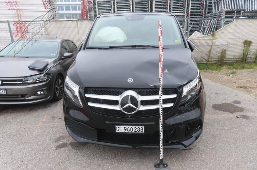 Mercedes-Benz V 300 d lang Swiss Edition 4Matic 9G-Tronic