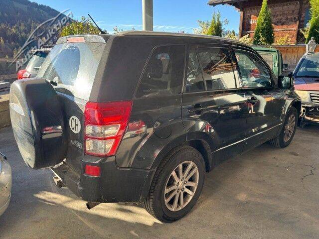 Suzuki Grand Vitara 2.4