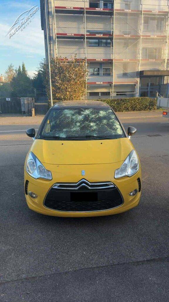 CITROEN DS3 1.2 VTI SO CHIC