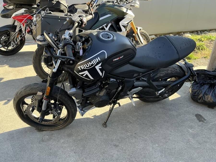 Triumph Trident 660
