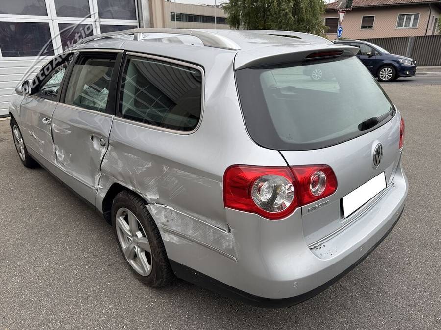 VW Passat Variant