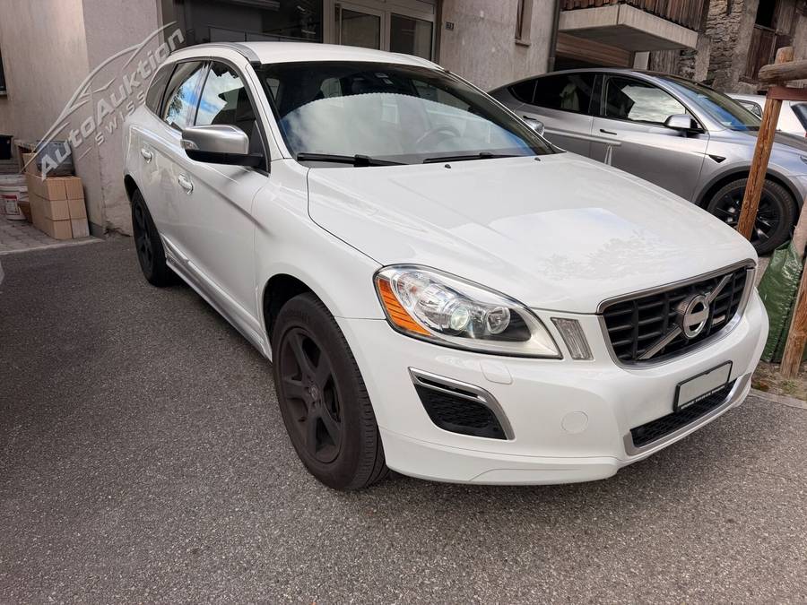 VOLVO XC60 D5 AWD