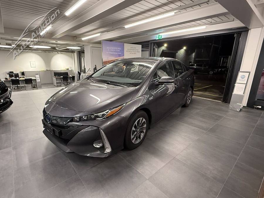 Toyota Prius 1.8 VVTi HSD Plug-In Solar