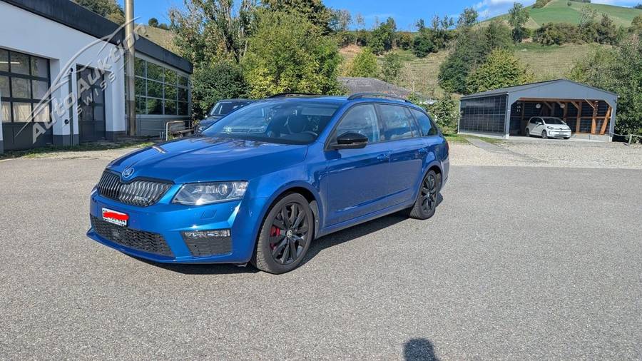 SKODA Octavia Combi RS