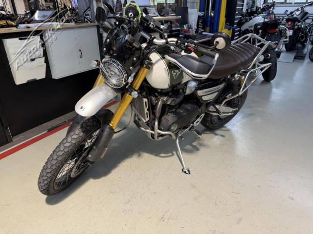 Triumph Scrambler 1200 XE ABS
