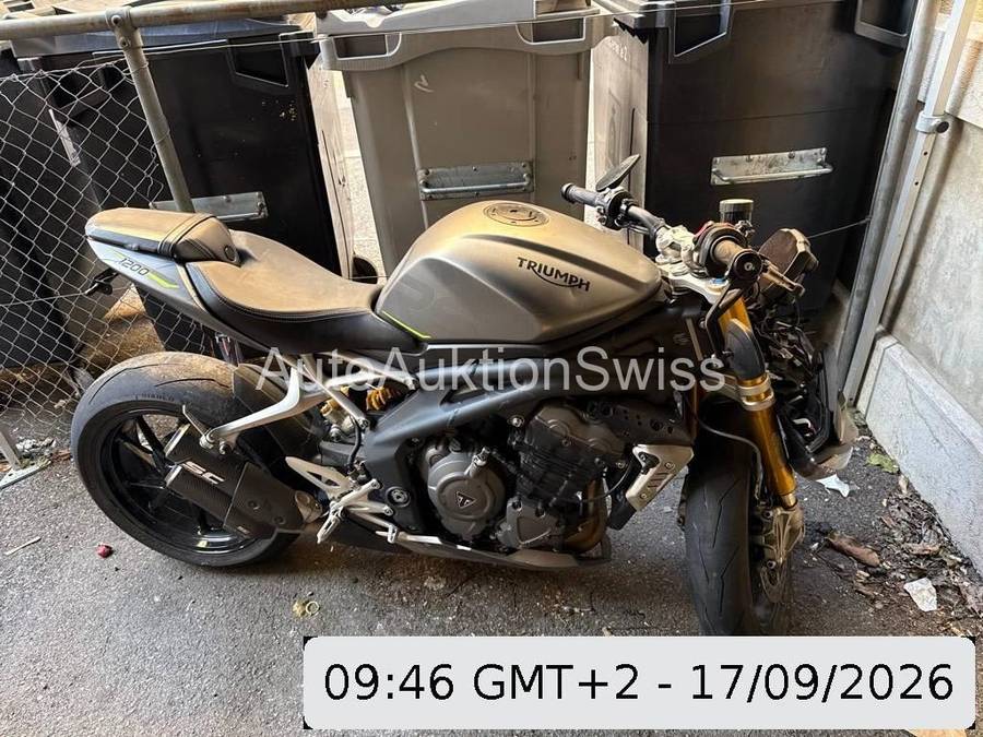 TRIUMPH Speed Triple RS, 180 PS