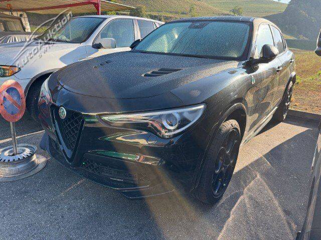 Alfa Romeo Stelvio 2.9 V6 Biturbo Q4 Quadrifoglio