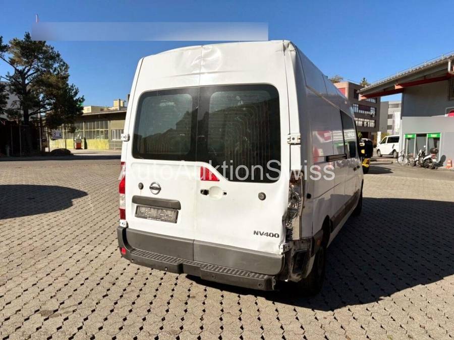 Nissan NV400 2.3, 136 PS