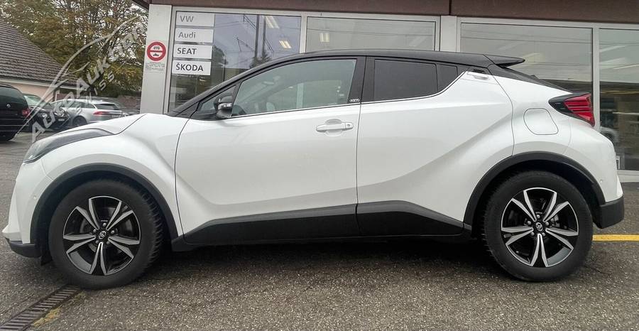 TOYOTA C-HR 2.0 VVTi HSD Move