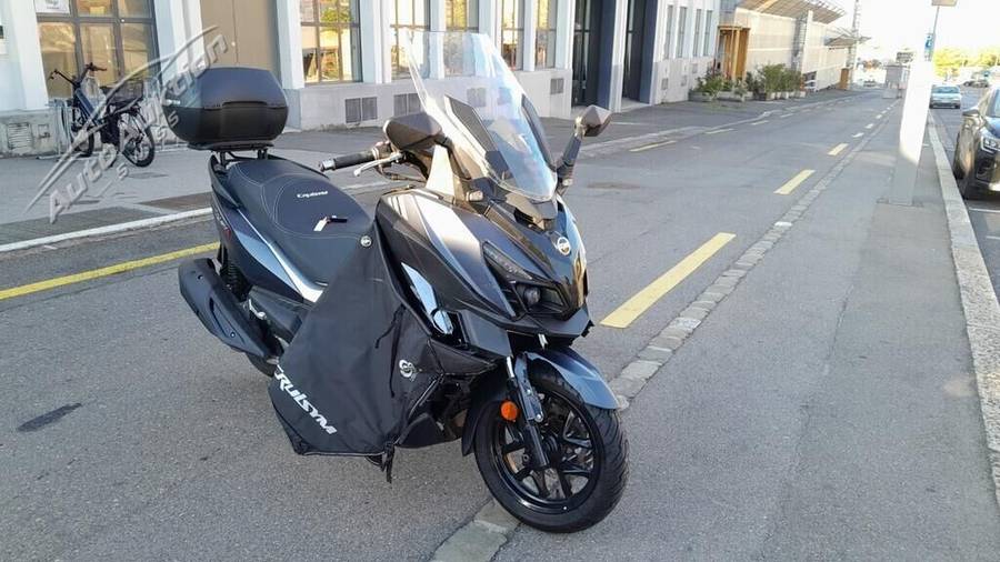 SYM CRUISE 300