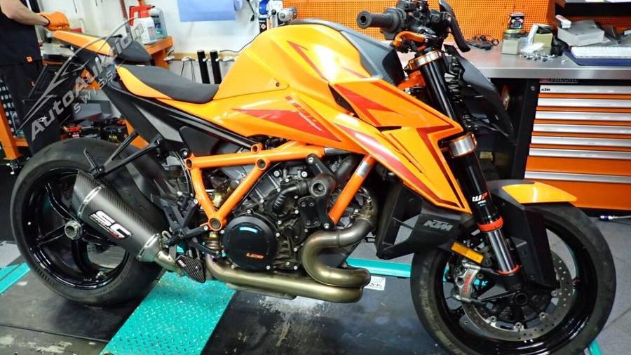 KTM 1390 Super Duke R EVO ABS, 190 PS