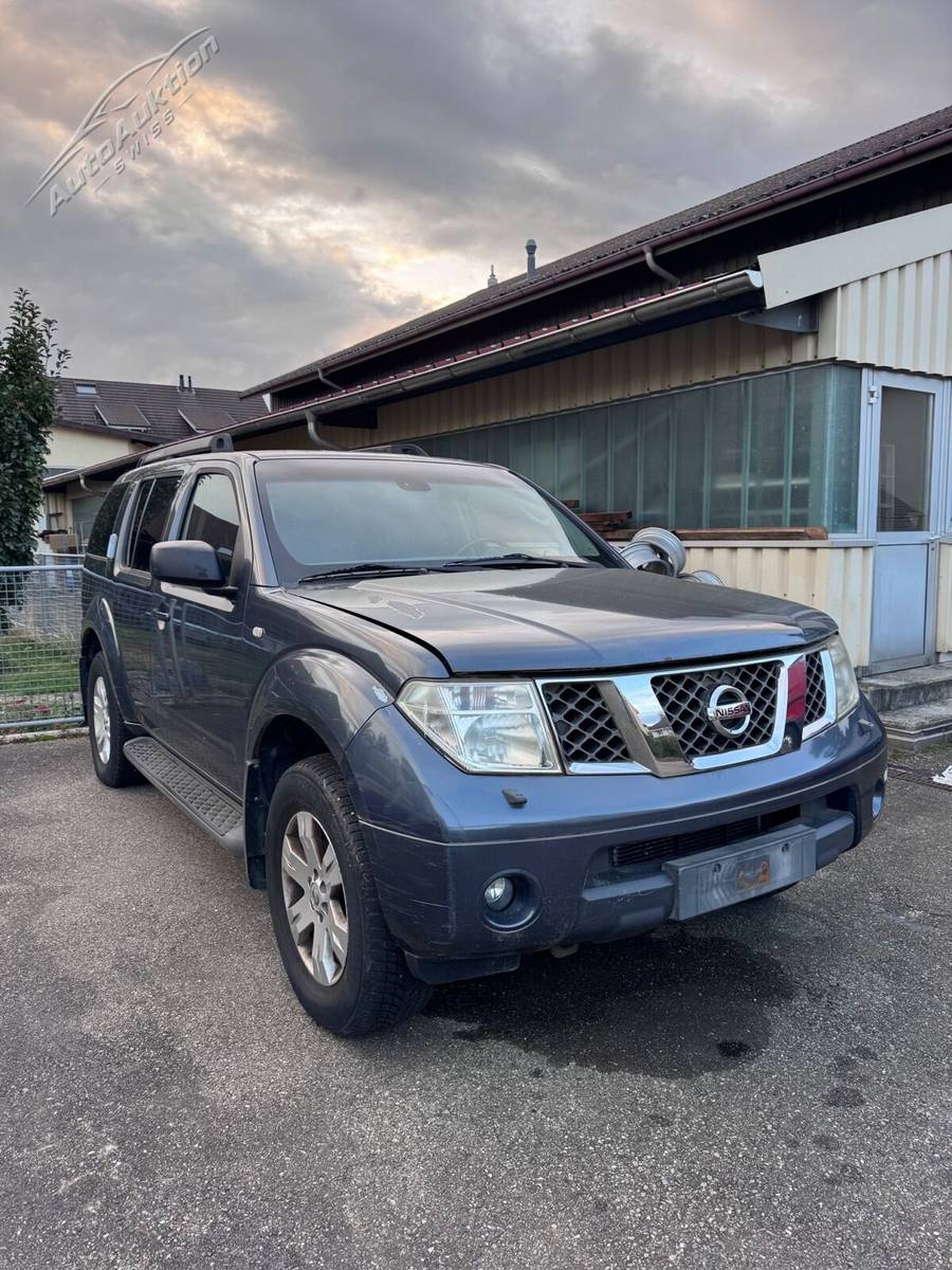 NISSAN Pathfinder