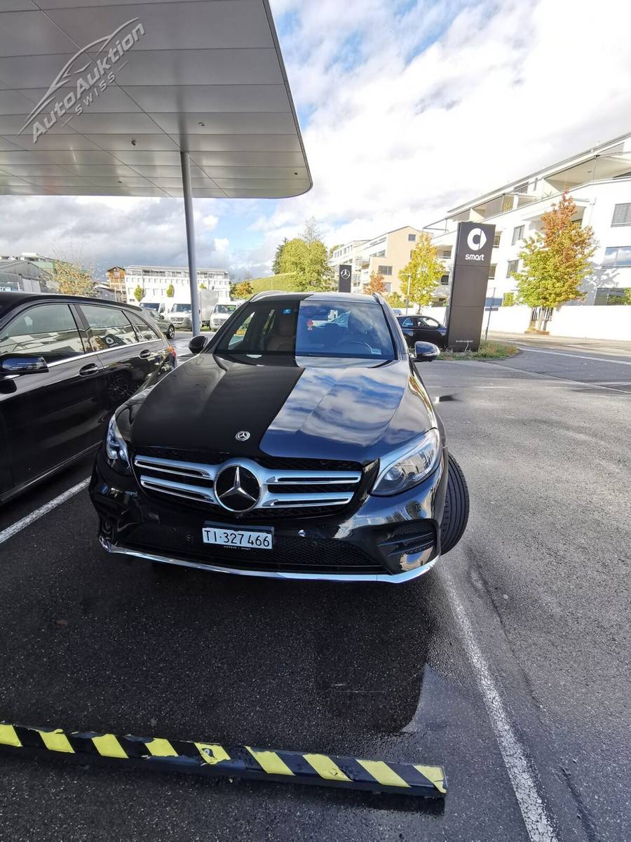 MERCEDES-BENZ GLC 300
