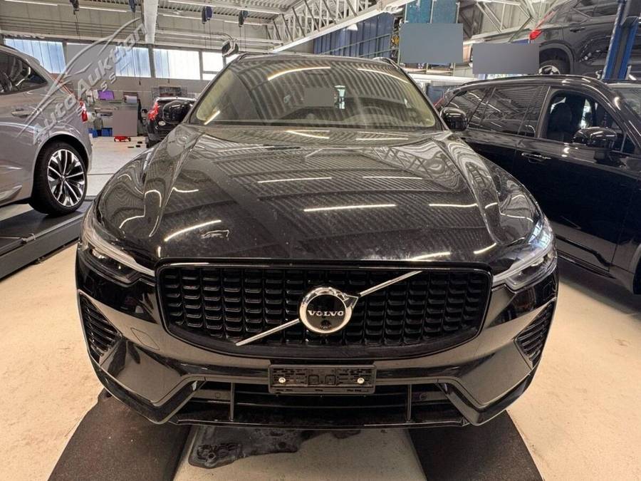 VOLVO XC60 BENZIN Hybrid XC60 T8 eAWD Ultim Dark, 310 PS