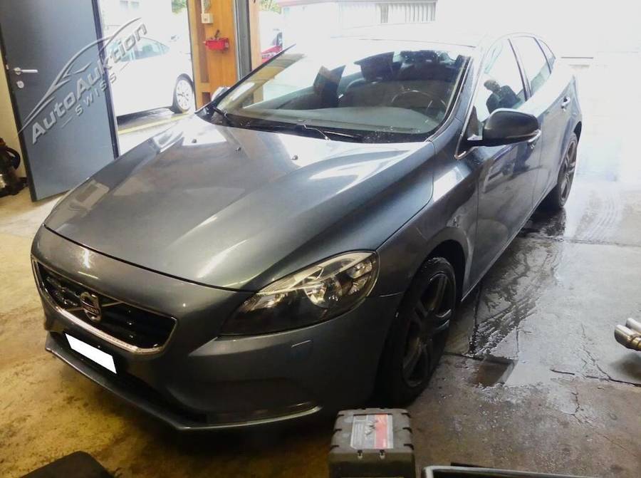 Volvo V40 2.0 D3 Momentum S/S