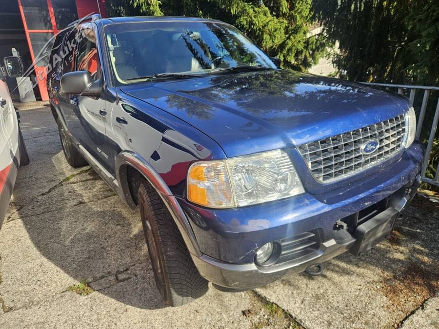FORD Explorer XLT 4X4