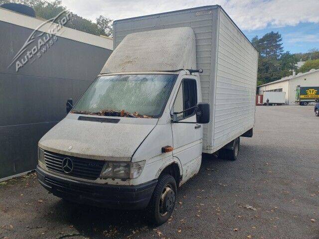 Mercedes Benz 412 D