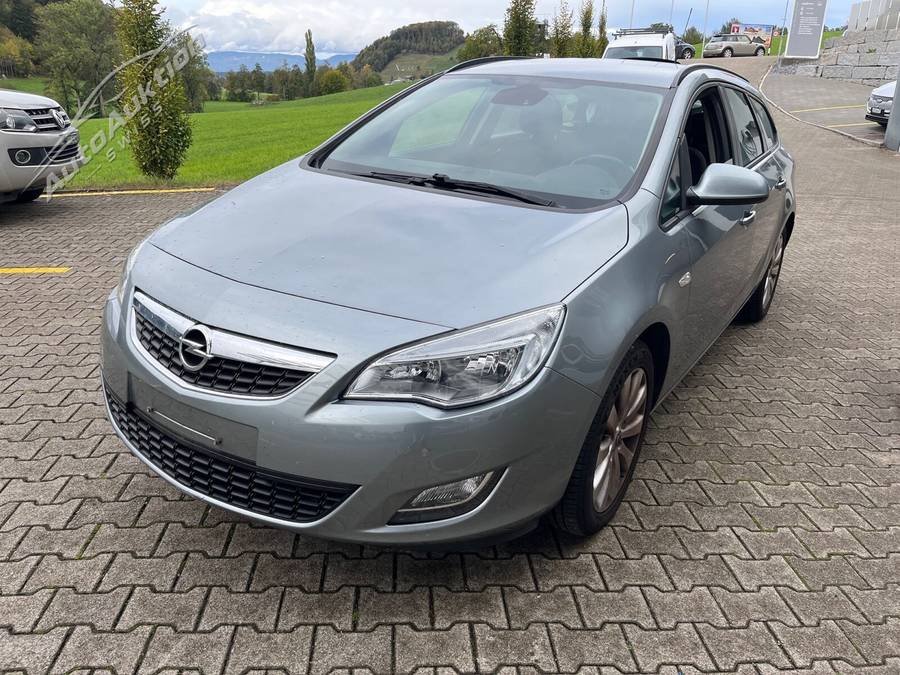 OPEL Astra J 16 ST