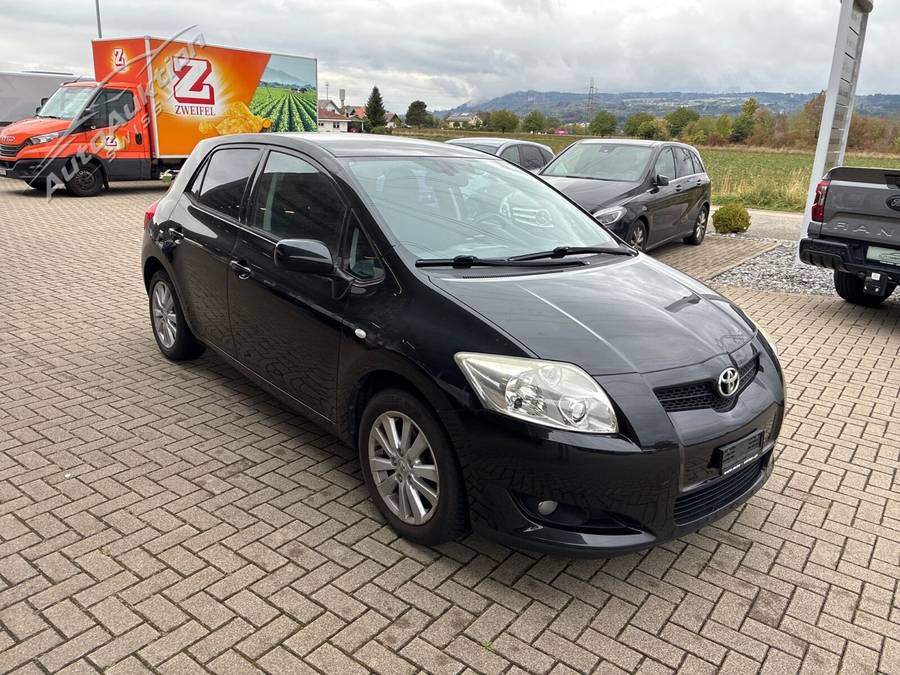TOYOTA Auris 1.6