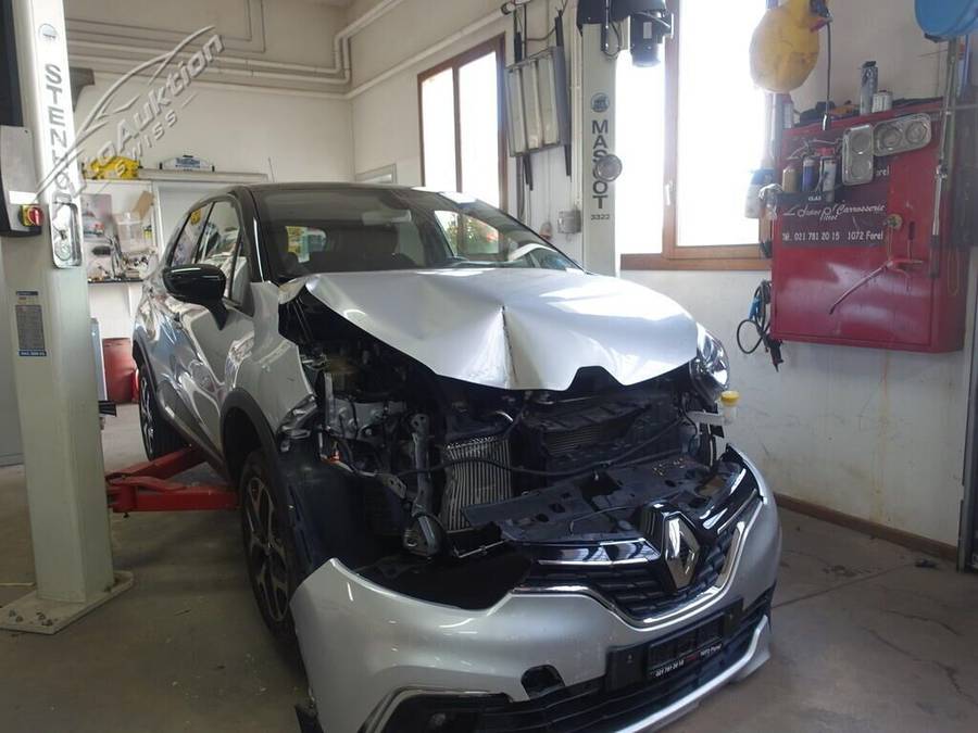RENAULT Captur 1.2 T 16V Intens EDC