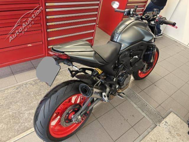 Ducati 937 Monster + ABS