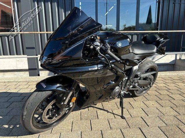 Yamaha YZF R7