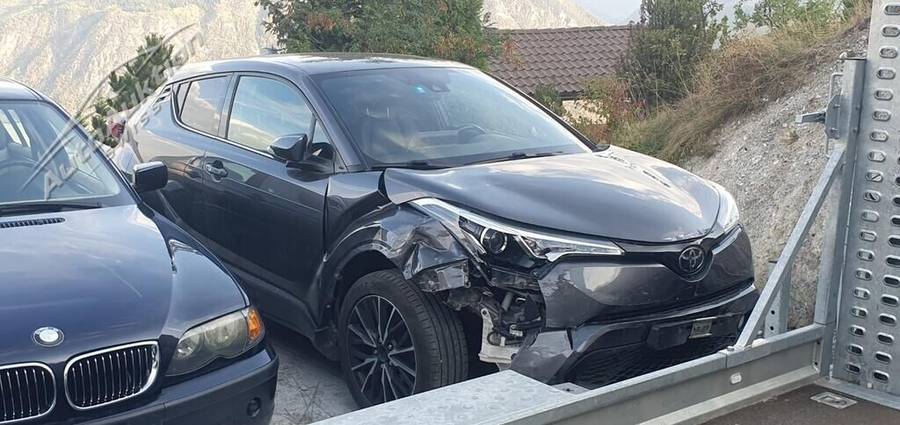 Toyota C-HR (X10)(10.2016->)