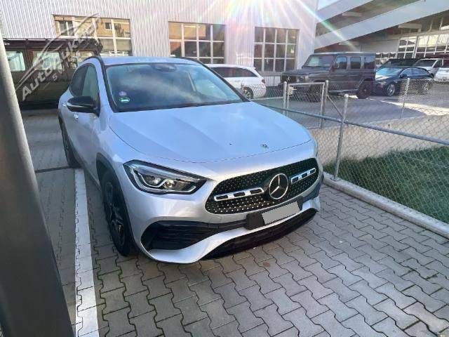 Mercedes-Benz GLA-Klasse H247 GLA 250 AMG Line 4matic