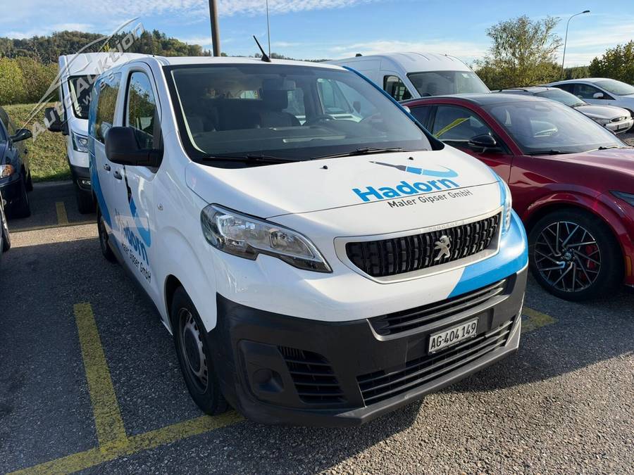 PEUGEOT Expert Traveller